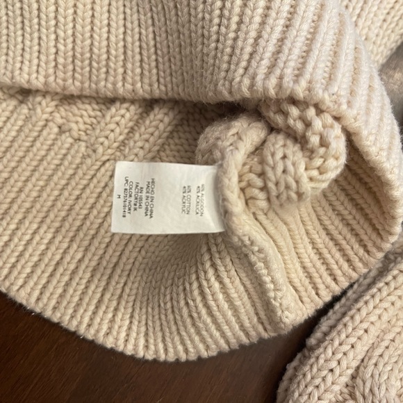 Daisy Fuentes Cream Cable Knit Long Sleeve Cowl Turtleneck Sweater Size M - Picture 3 of 5